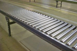 băng chuyền con lăn